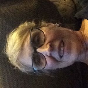 Meet your Posher, Carol